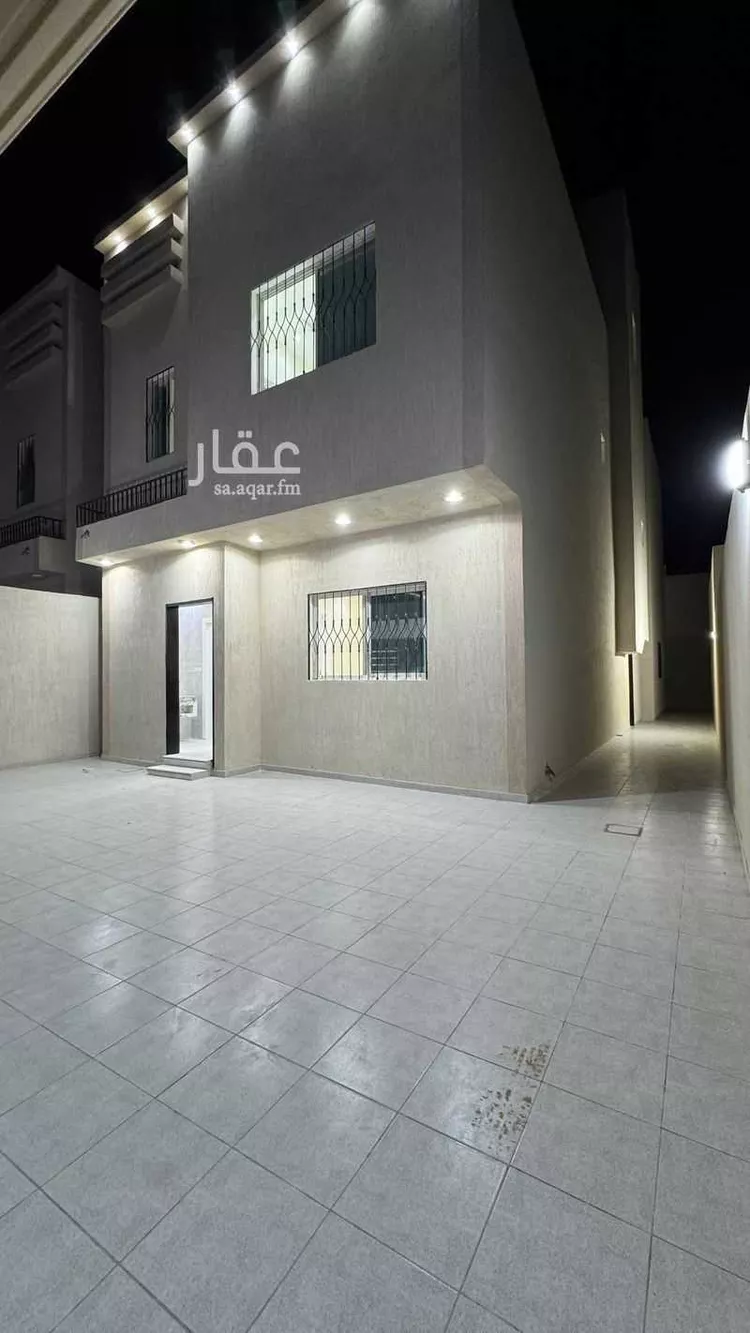 فيلا للإيجار في شارع عروة ابن مسعود الثقفي, حي الإسكان, مدينة المجمعة, منطقة الرياض