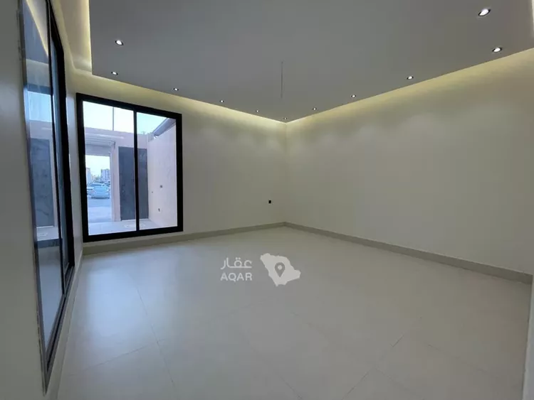 Floor for Sale in Riyadh Tuwaiq 8