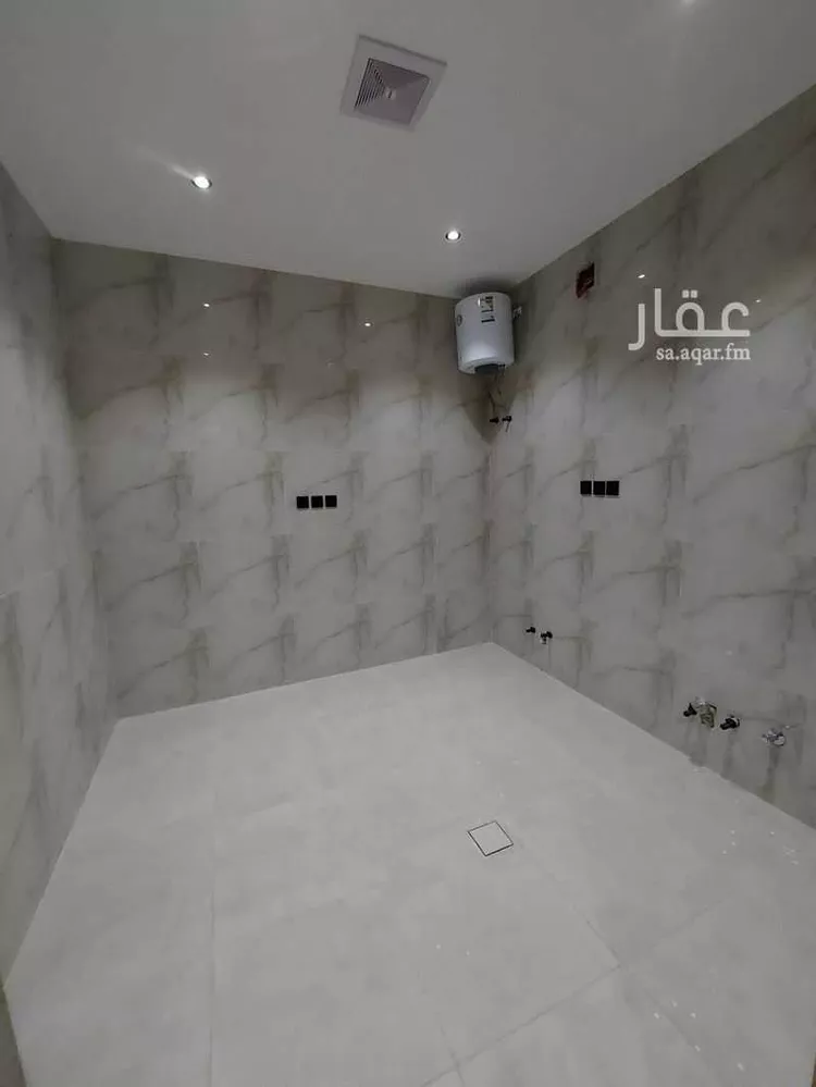 دور للبيع في شارع حسين بن سعيد المنوفي, حي طويق, مدينة الرياض, منطقة الرياض صورة 5