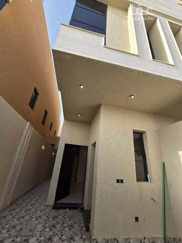 Floor for Sale in Riyadh Tuwaiq 7