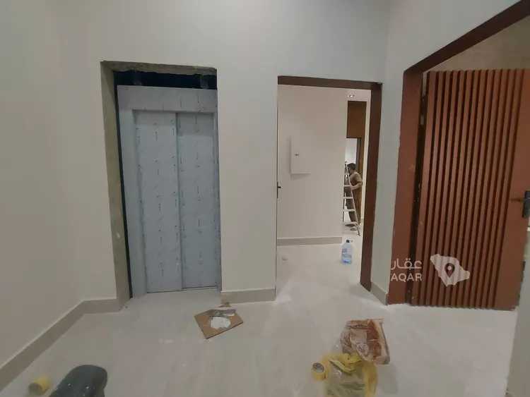 Floor for Sale in Riyadh Tuwaiq صورة 4