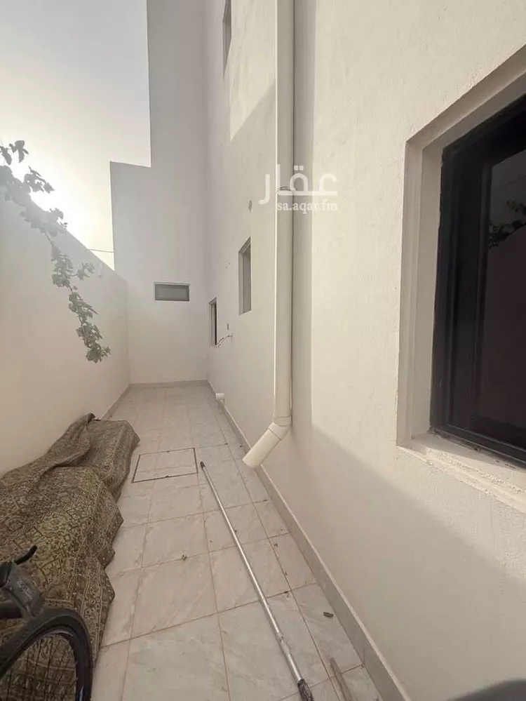 فيلا للبيع في شارع عيون الحواء, حي المنتزة, مدينة عيون الجواء, منطقة القصيم صورة 4