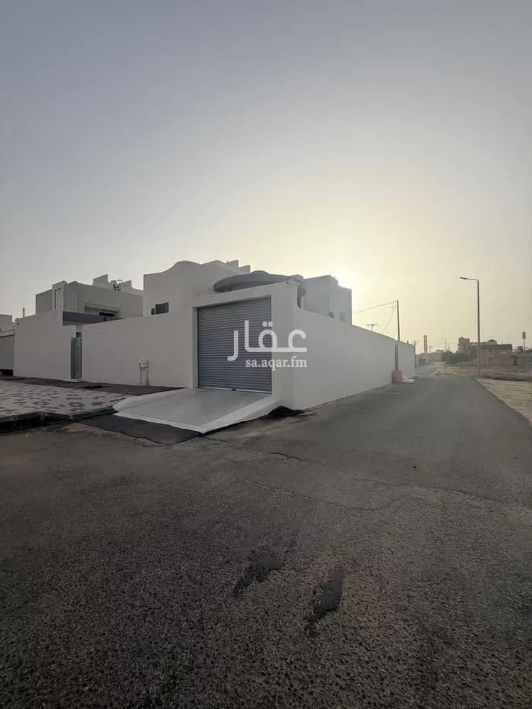 فيلا للبيع في شارع عيون الحواء, حي المنتزة, مدينة عيون الجواء, منطقة القصيم صورة 5