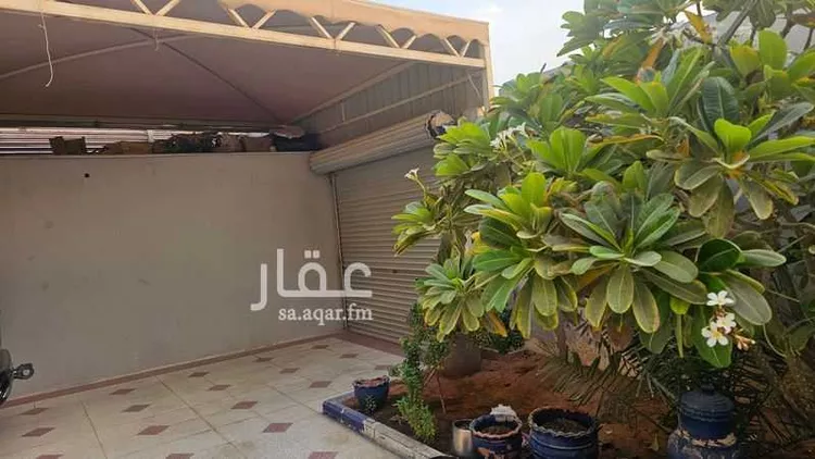 فيلا للبيع في شارع الخيال ، حي صلاح الدين ، الرياض ، منطقة الرياض صورة 2