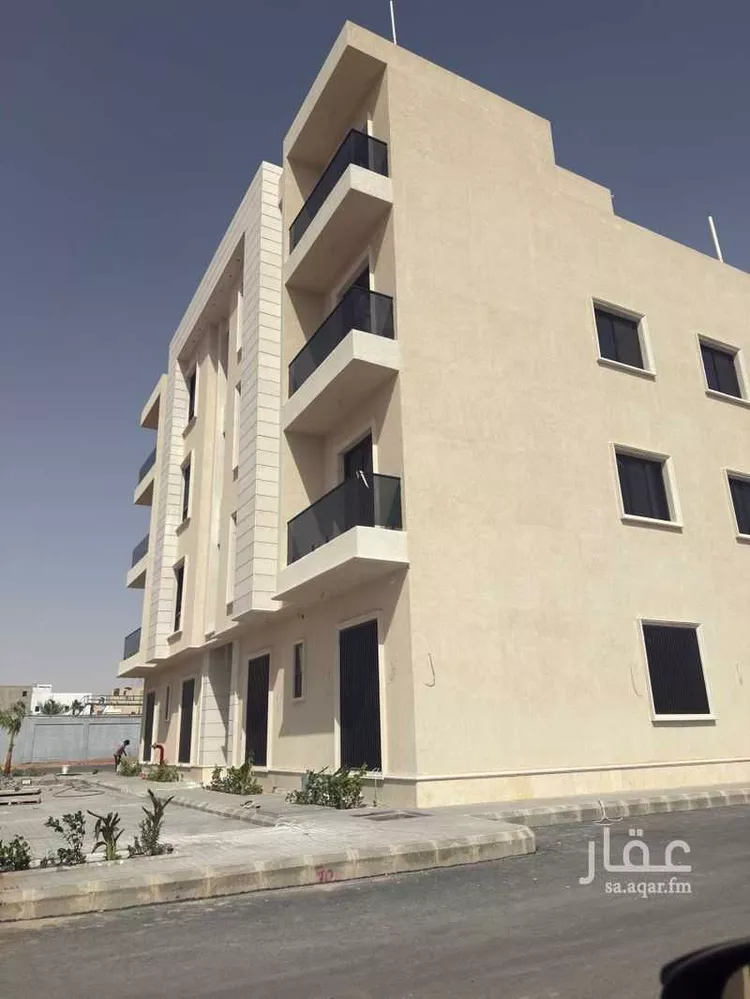 عمارة للبيع في شارع داود الشاذلي, حي الرمال, مدينة الرياض, منطقة الرياض صورة 2