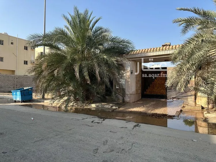 Rest House for Sale in Jeddah Taiba