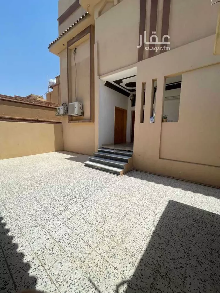 فيلا للبيع في شارع رشيد الدين الصوري, حي الموطا, مدينة بريدة, منطقة القصيم صورة 4