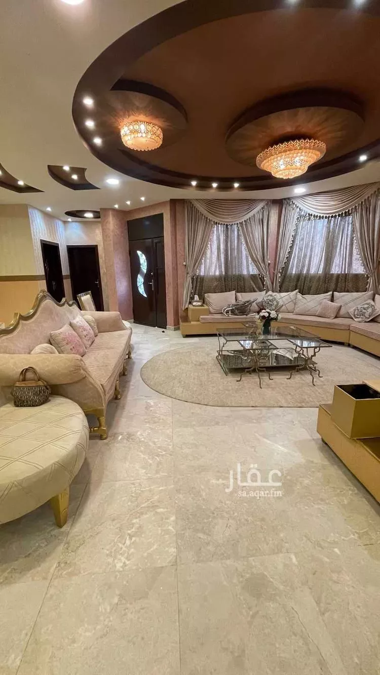 فيلا للبيع في شارع سريج البغدادي, حي الريان, مدينة بريدة, منطقة القصيم صورة 5