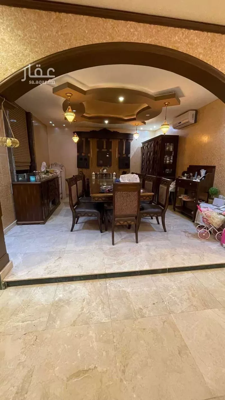 فيلا للبيع في شارع سريج البغدادي, حي الريان, مدينة بريدة, منطقة القصيم صورة 2