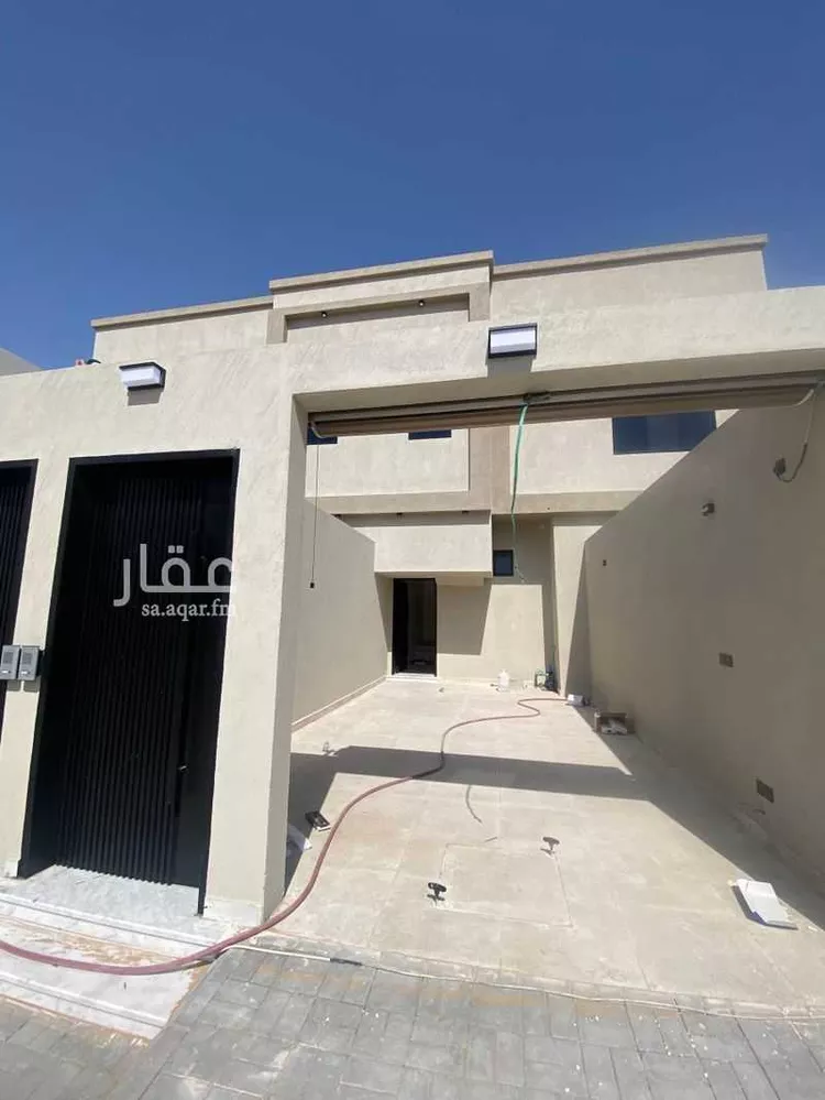 دور للبيع في شارع عنيزة, حي النخيل, مدينة بريدة, منطقة القصيم صورة 2