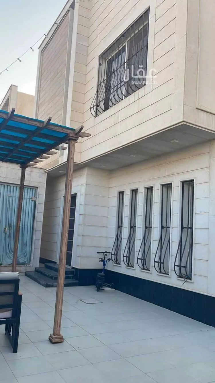 فيلا للبيع في شارع جابر بن عياش, حي القويع, مدينة بريدة, منطقة القصيم صورة 2