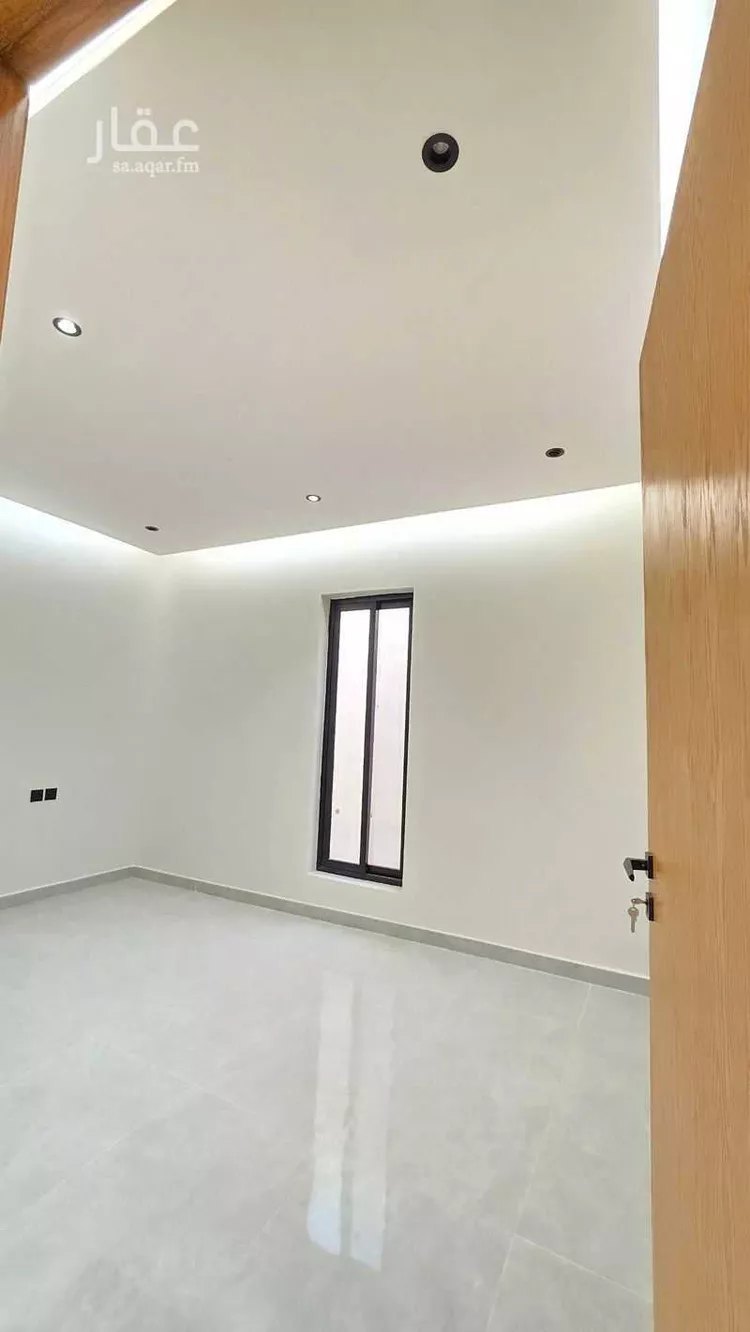 دور للبيع في شارع قرية الجدية, حي ديراب, مدينة الرياض, منطقة الرياض 8