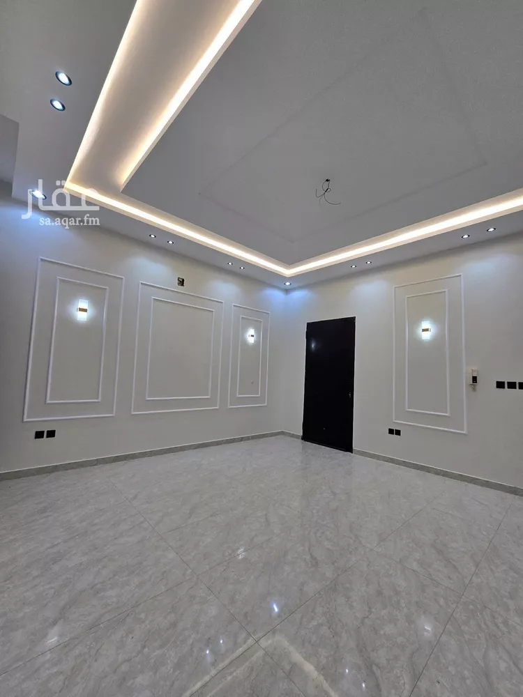 Floor for Sale in Riyadh Okaz 9