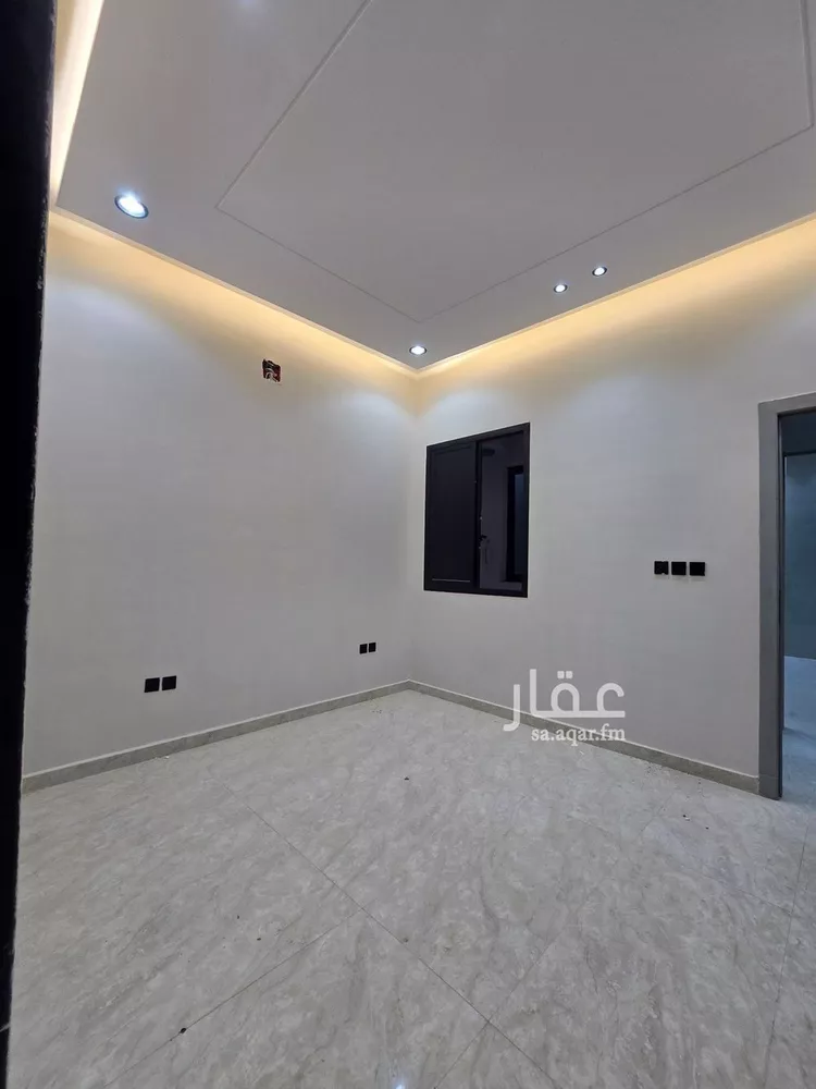 دور للبيع في حي عكاظ, مدينة الرياض, منطقة الرياض صورة 3