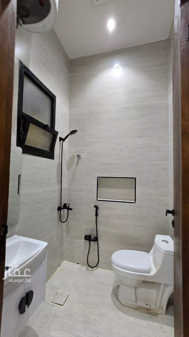 Floor for Sale in Riyadh Uhud 17