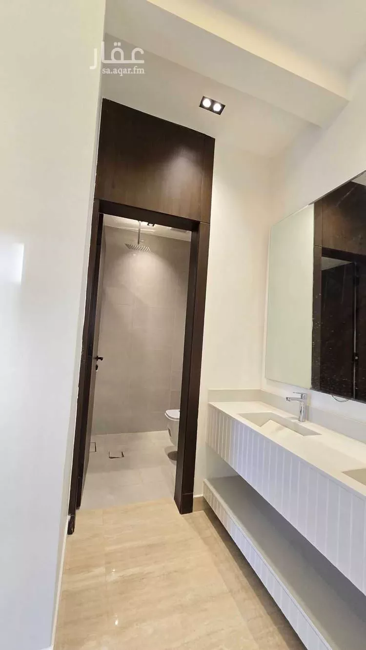 Floor for Sale in Riyadh Dirab 19