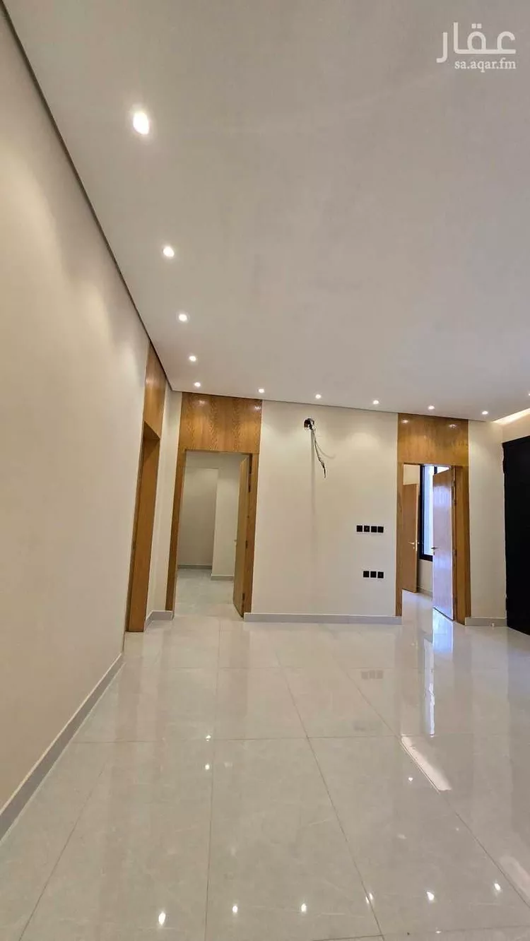 Floor for Sale in Riyadh Uhud 15