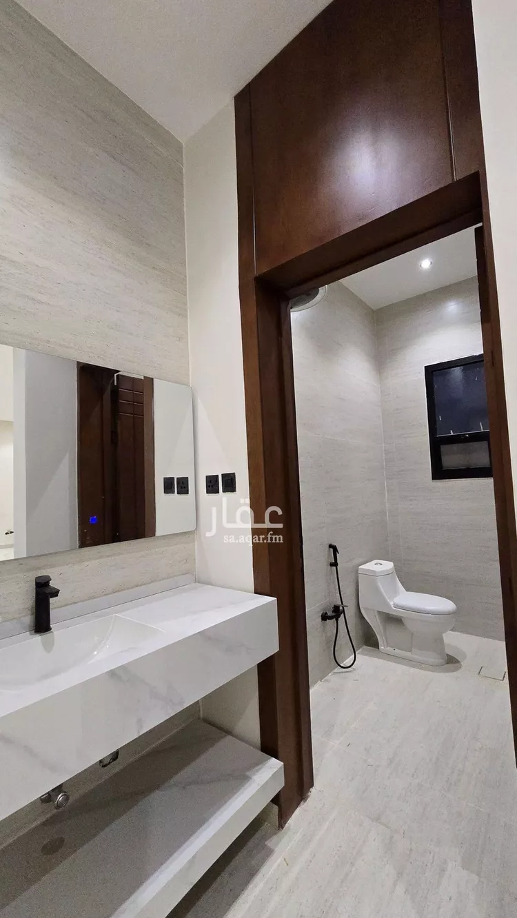 Floor for Sale in Riyadh Uhud 21