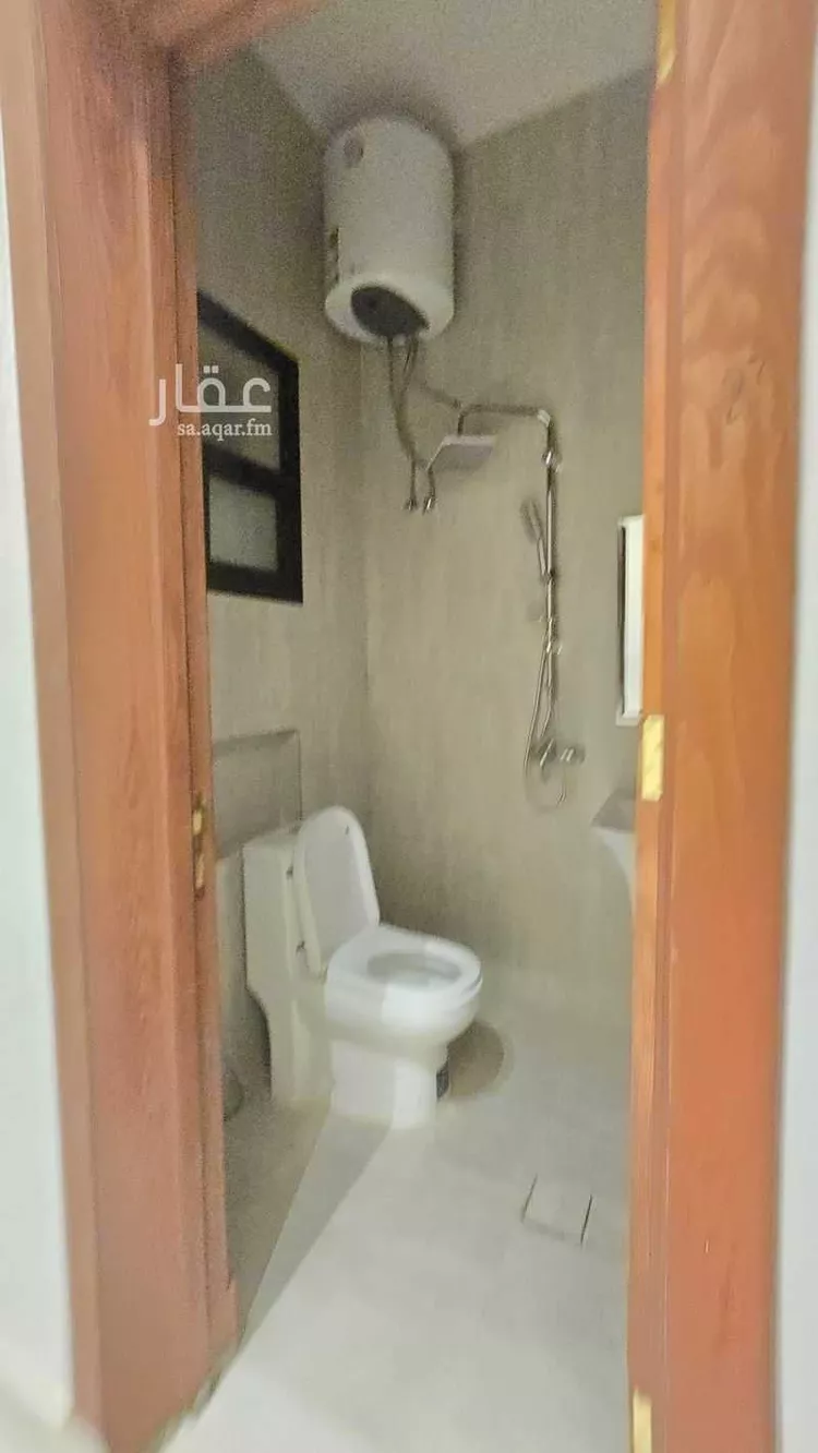 Floor for Sale in Riyadh Al Janadriyah 12