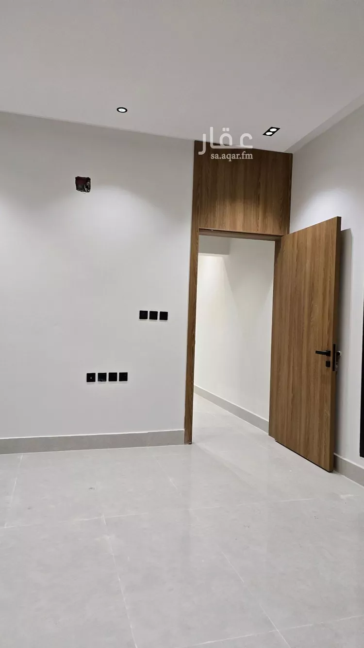 Floor for Sale in Riyadh Uhud 8