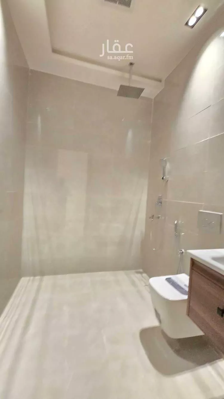 Floor for Sale in Riyadh Dirab 15