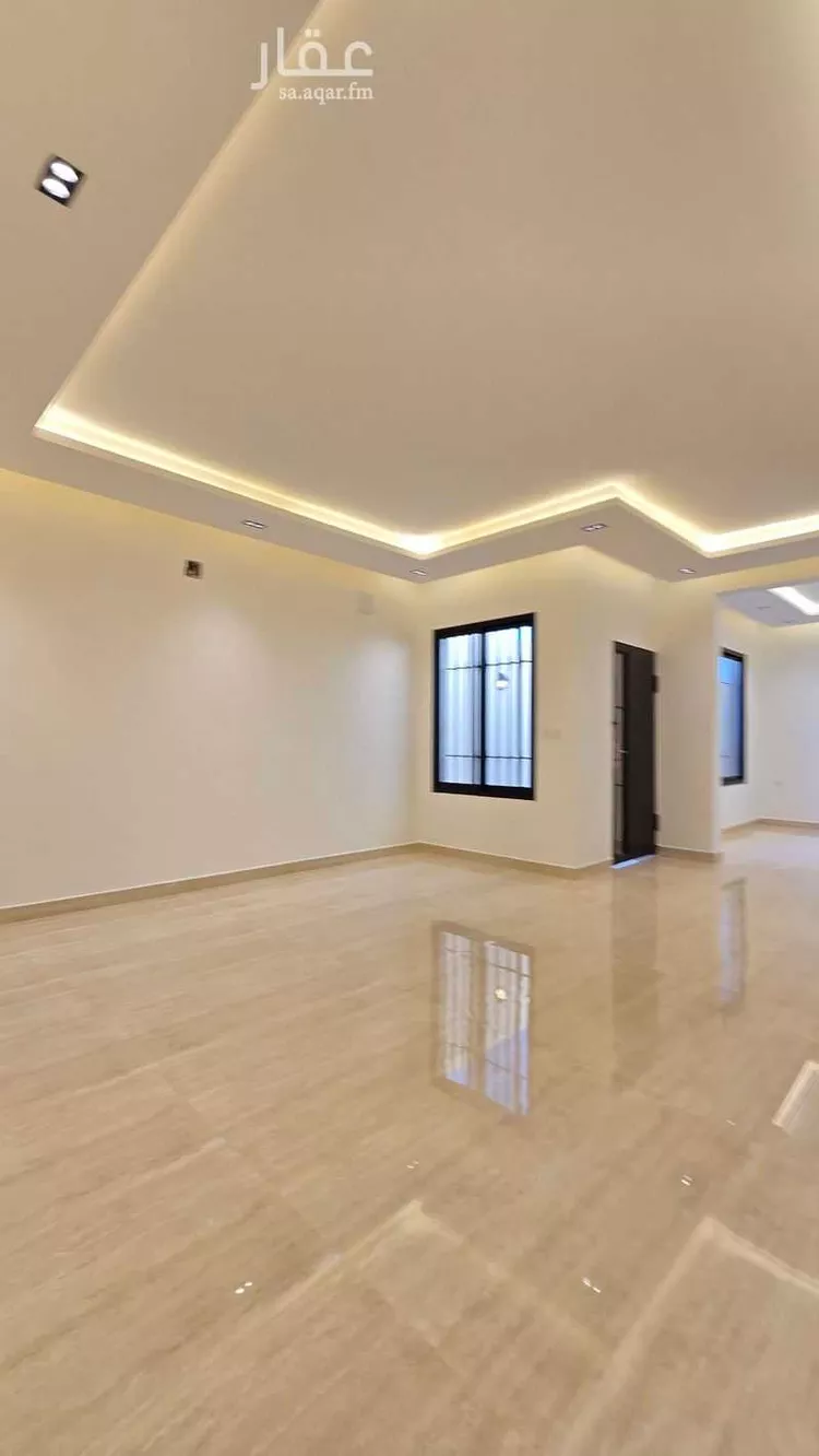 Floor for Sale in Riyadh Dirab 11