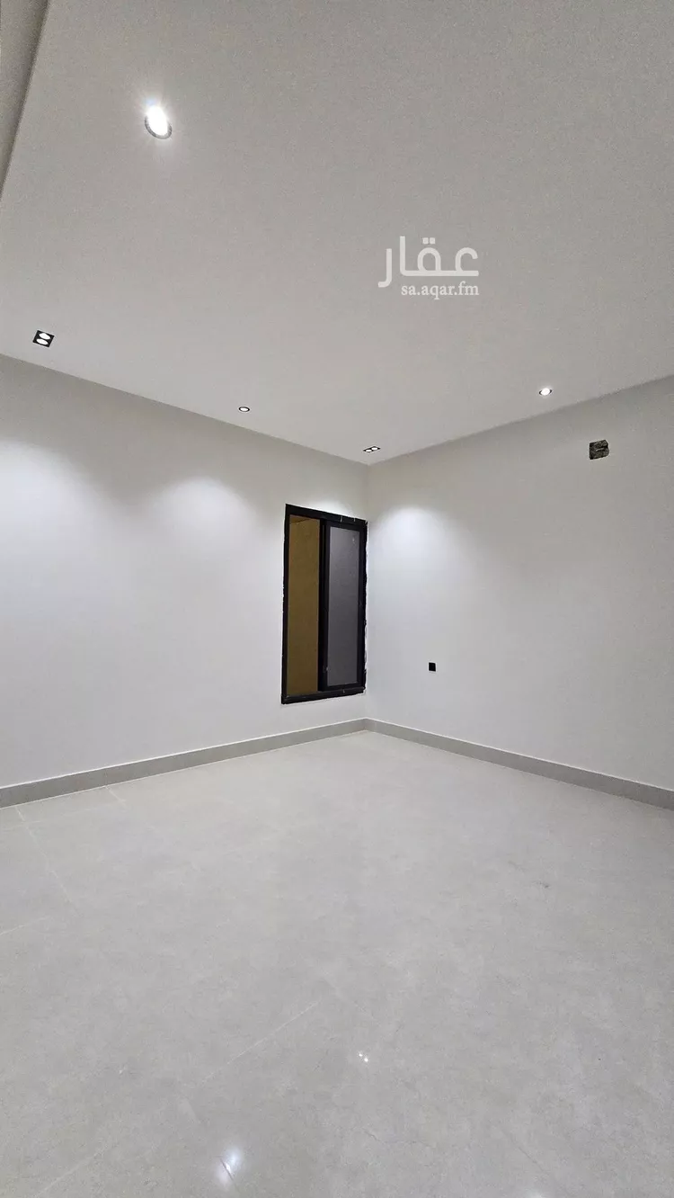 Floor for Sale in Riyadh Uhud 17