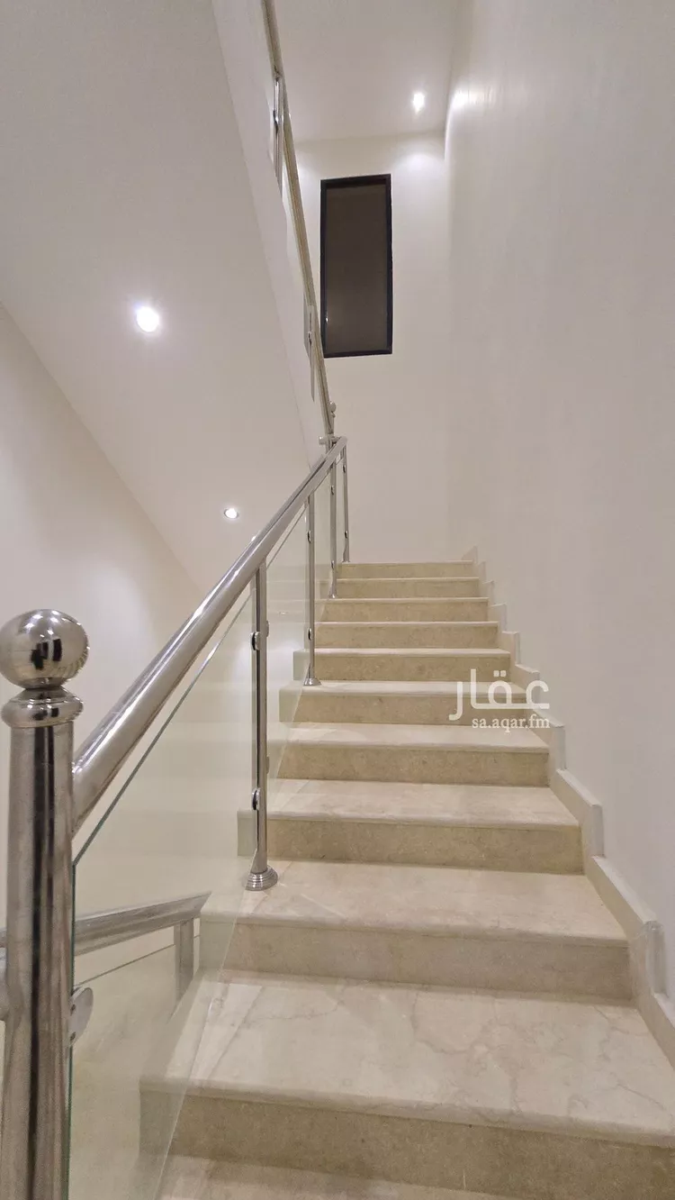Floor for Sale in Riyadh Uhud 25