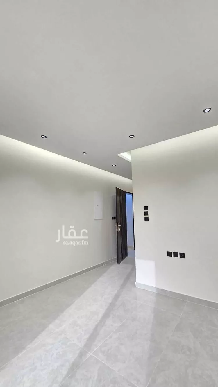 دور للبيع في شارع قرية الجدية, حي ديراب, مدينة الرياض, منطقة الرياض 10