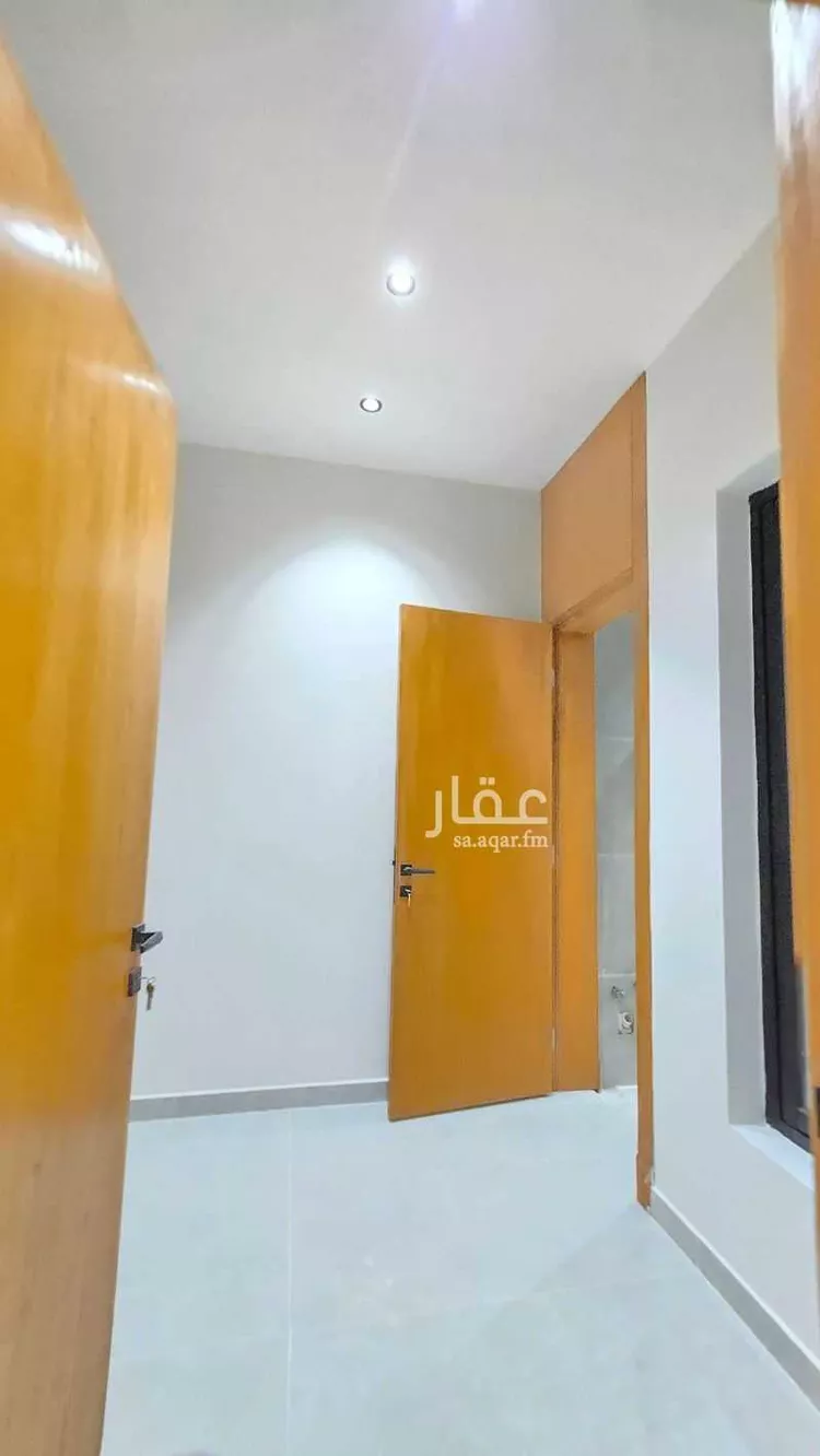 دور للبيع في شارع عبدالله بن مسرور, حي ديراب, مدينة الرياض, منطقة الرياض 8