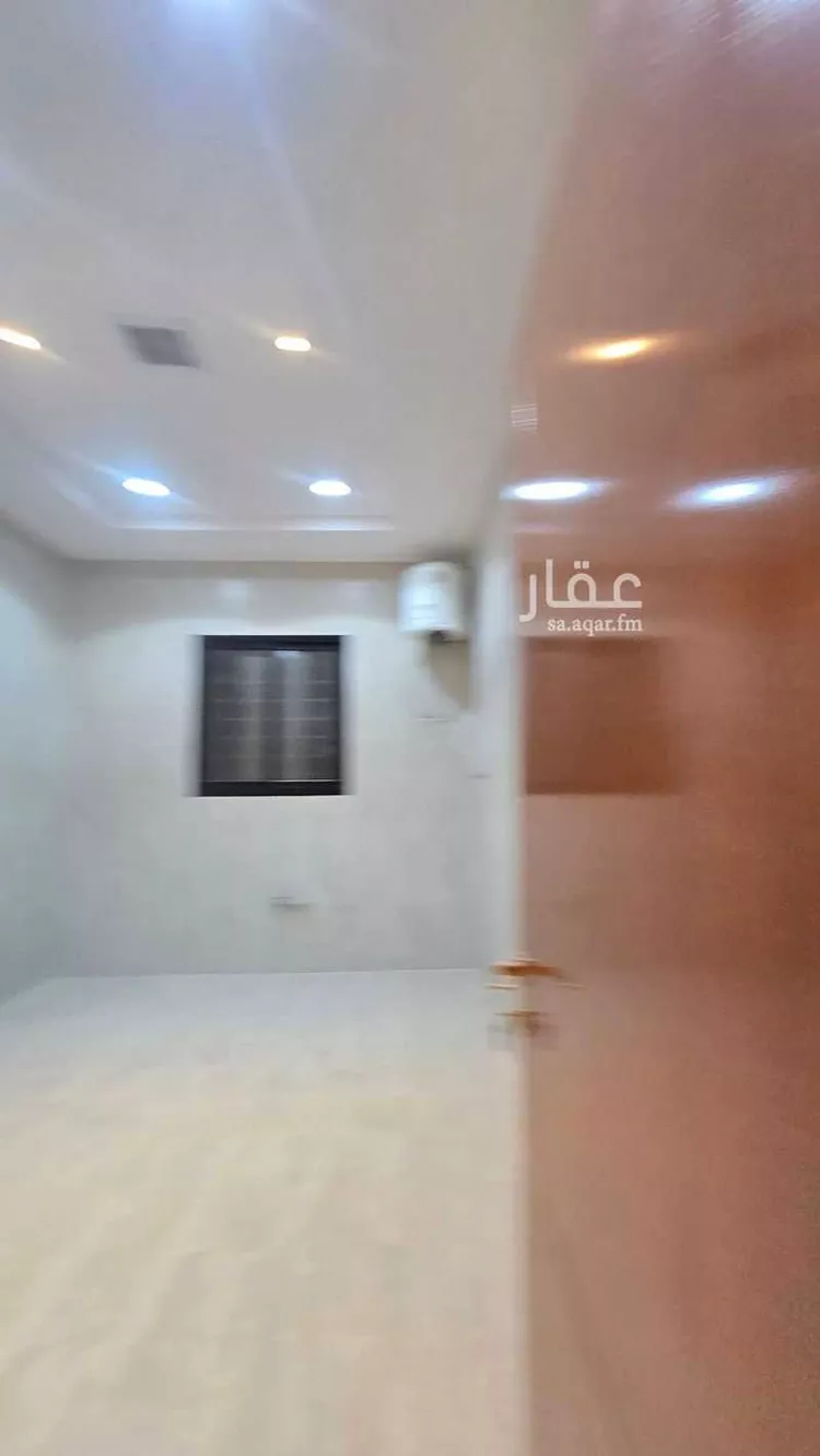 Floor for Sale in Riyadh Al Janadriyah 11