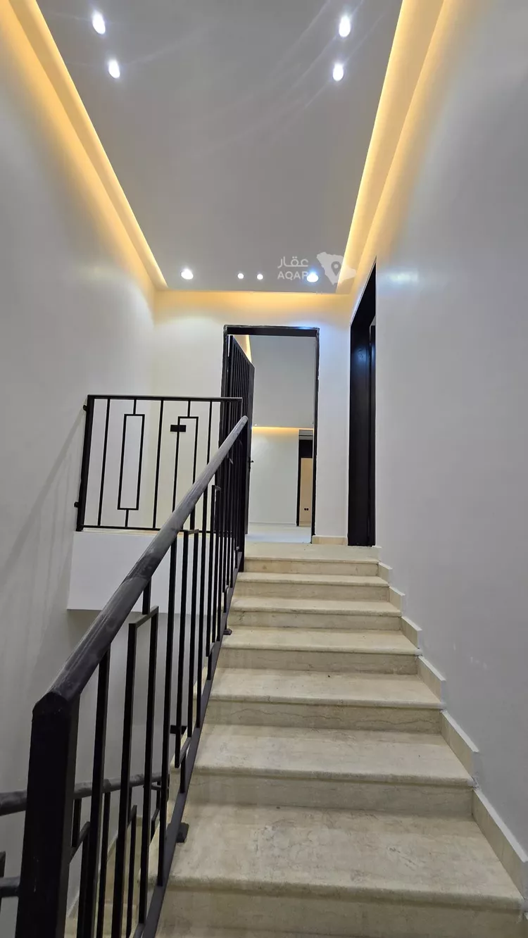 Floor for Rent in Riyadh Okaz 9