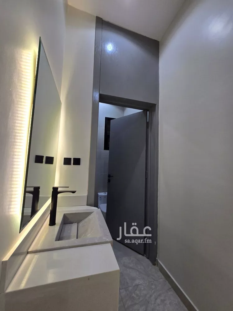 دور للبيع في حي عكاظ, مدينة الرياض, منطقة الرياض صورة 4