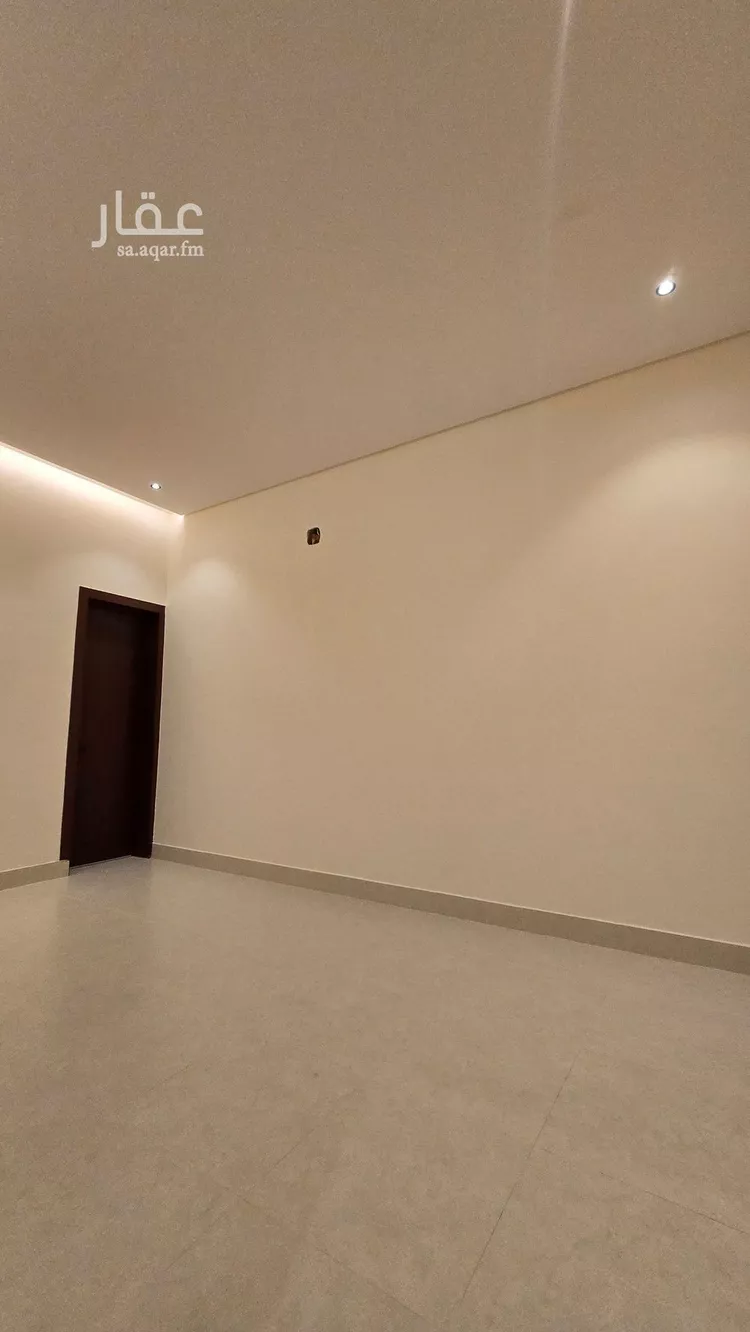 Floor for Sale in Riyadh Al Hazm 17