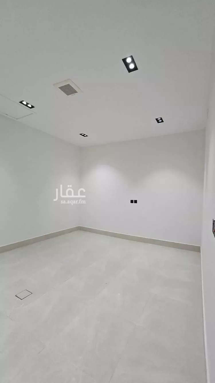Floor for Sale in Riyadh Badr 13