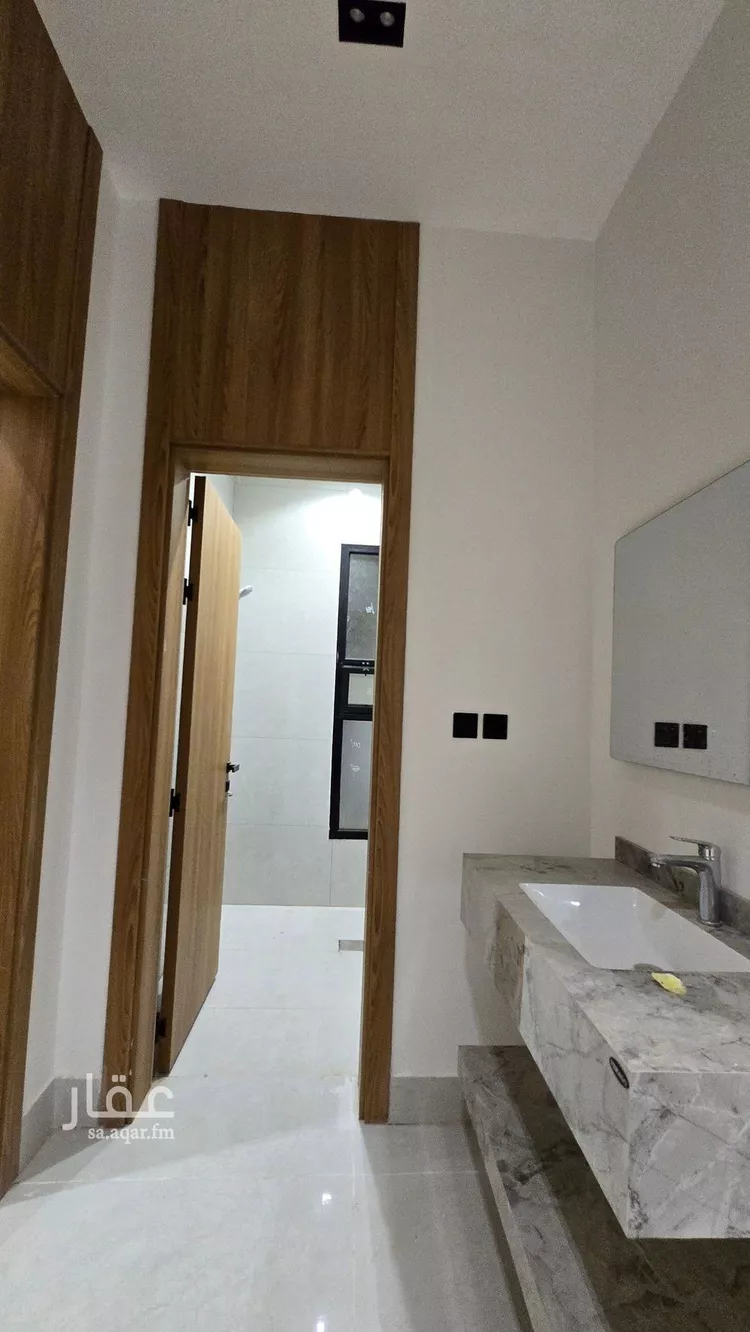 Floor for Sale in Riyadh Uhud 16