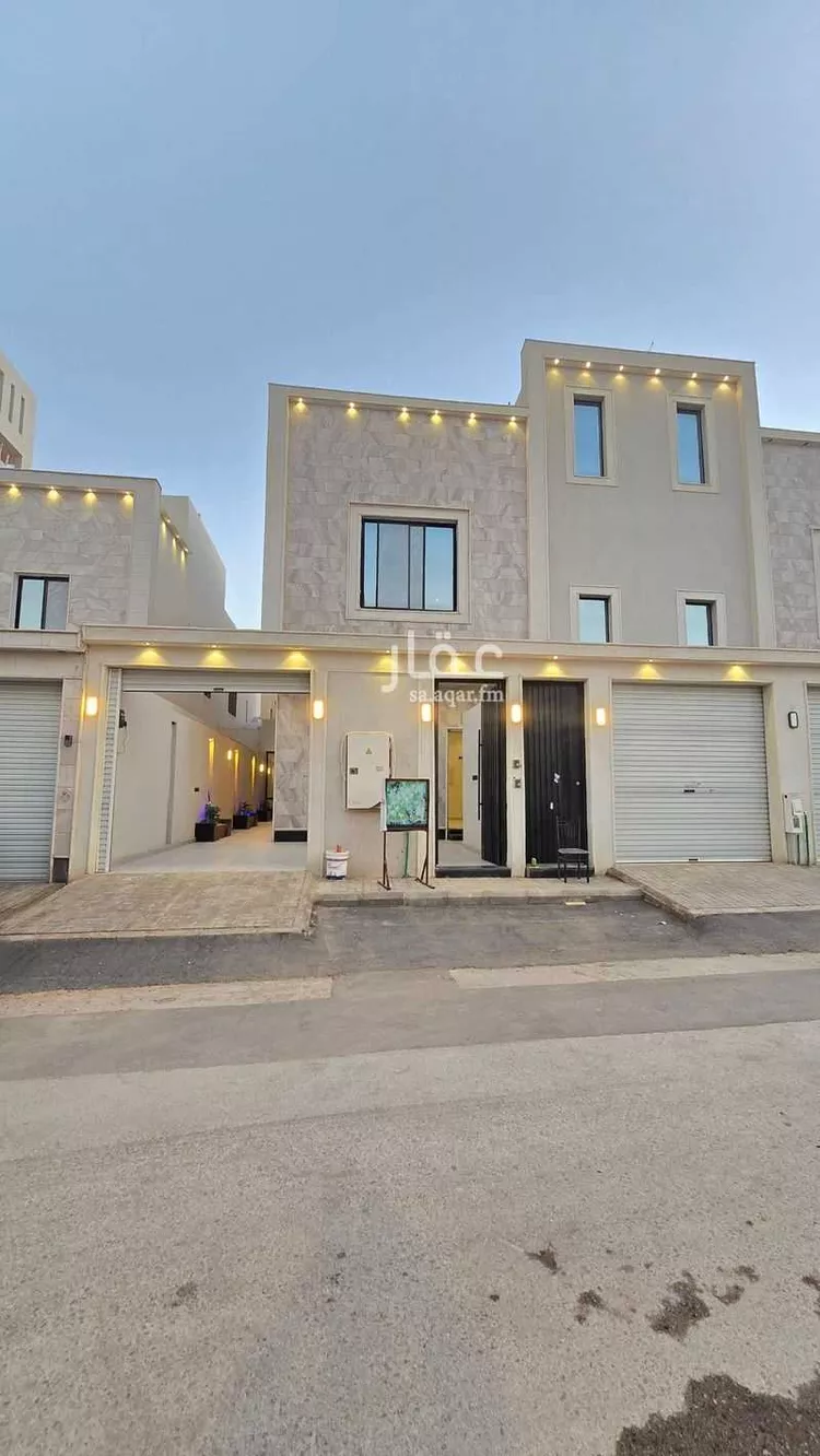 دور للبيع في شارع 16 عكاظ, حي عكاظ, مدينة الرياض, منطقة الرياض 17