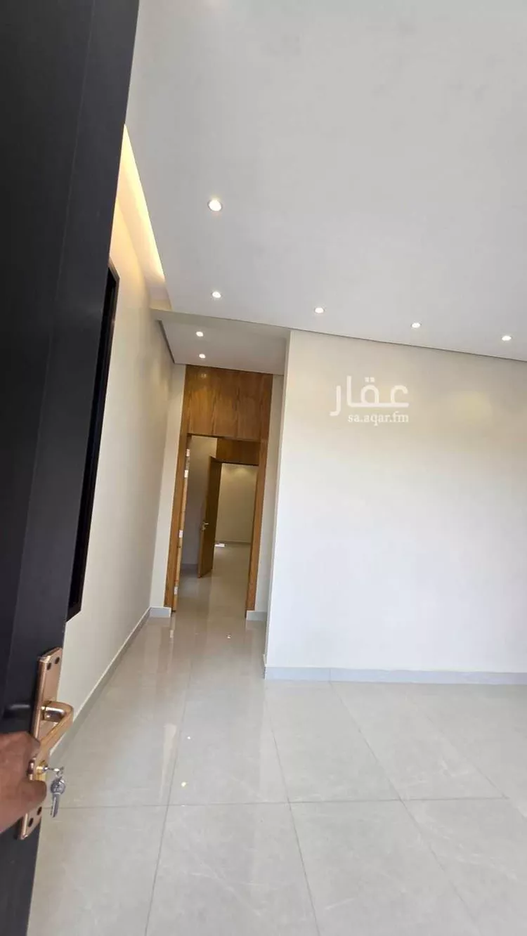 Floor for Sale in Riyadh Uhud 9