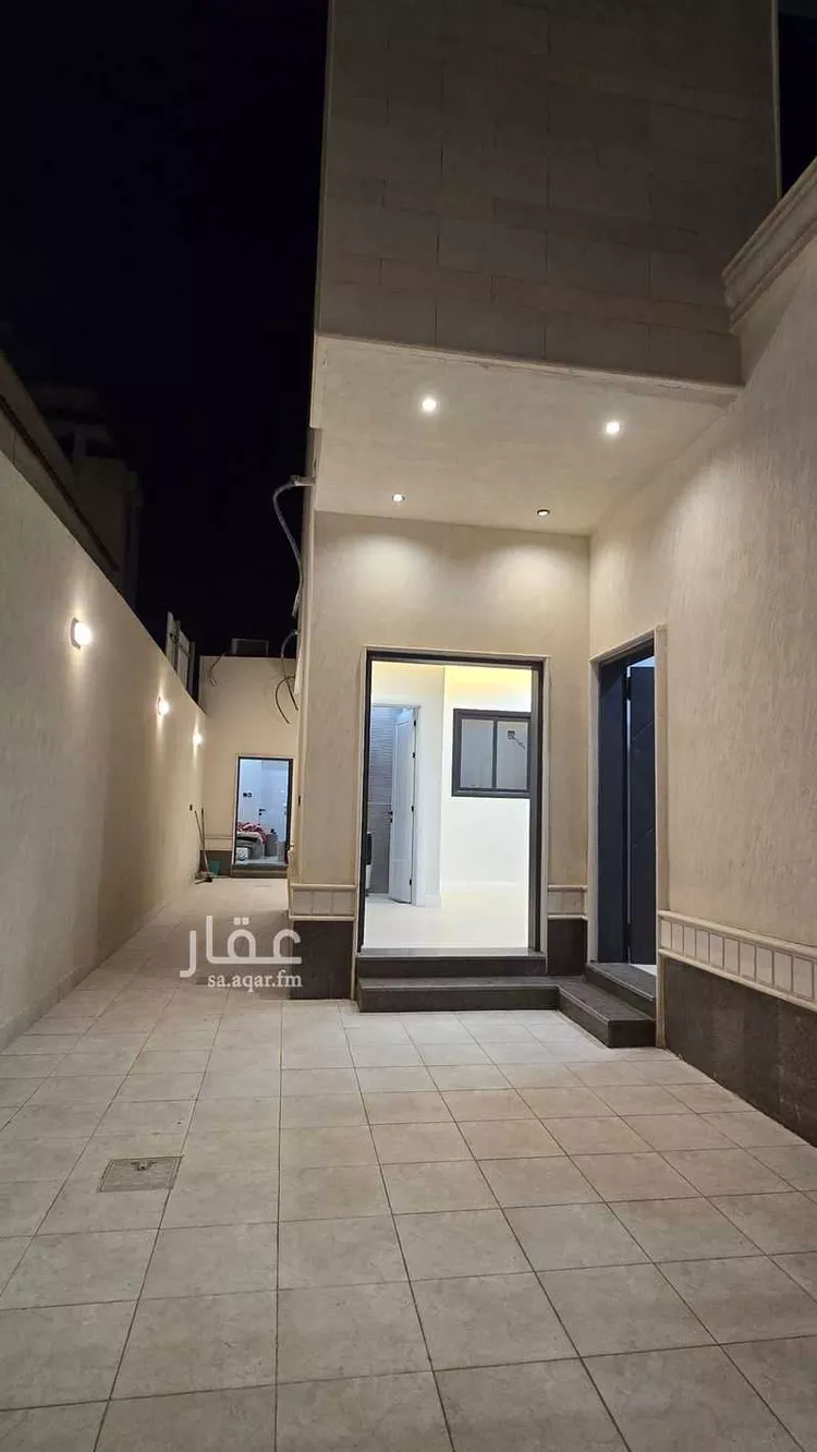 دور للبيع في شارع الرسالة, حي بدر, مدينة الرياض, منطقة الرياض صورة 5