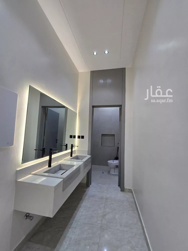 Floor for Sale in Riyadh Okaz 25