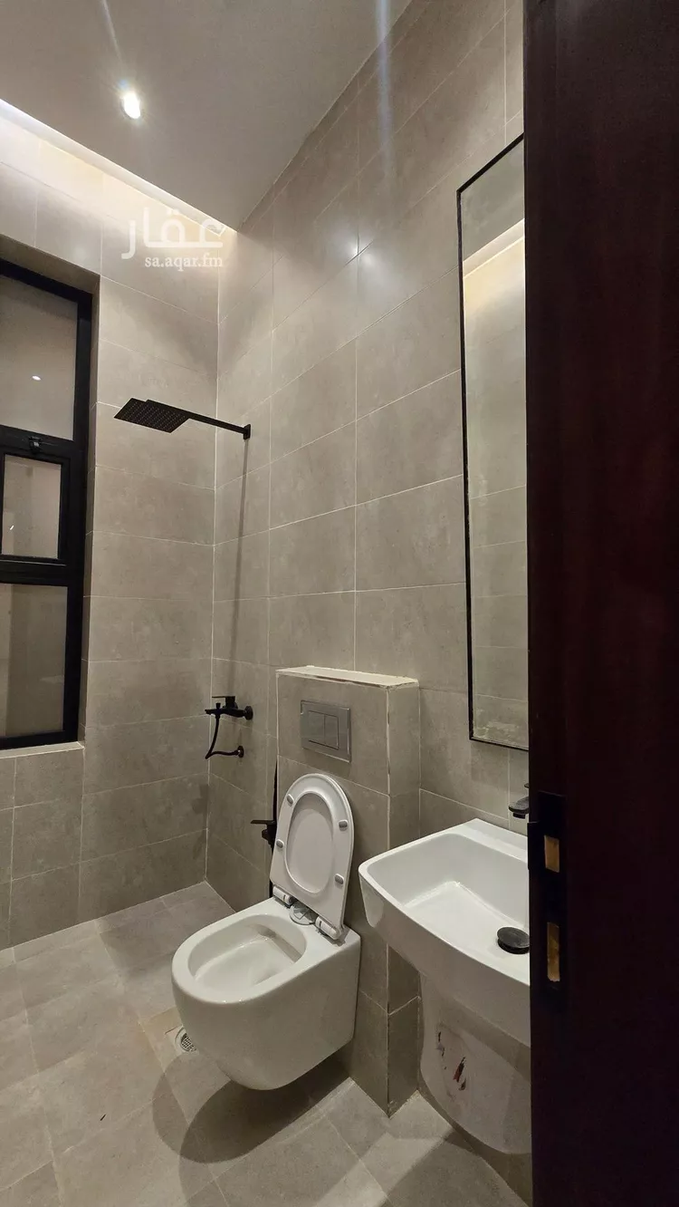 Floor for Sale in Riyadh Al Hazm 9
