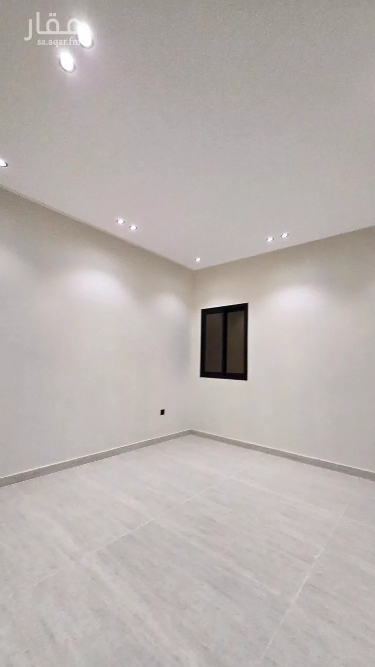 Floor for Sale in Riyadh Uhud 12