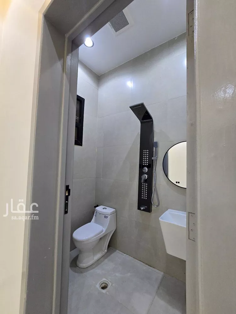 دور للبيع في حي عكاظ, مدينة الرياض, منطقة الرياض 10