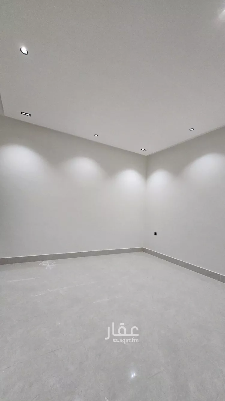 Floor for Sale in Riyadh Uhud 12