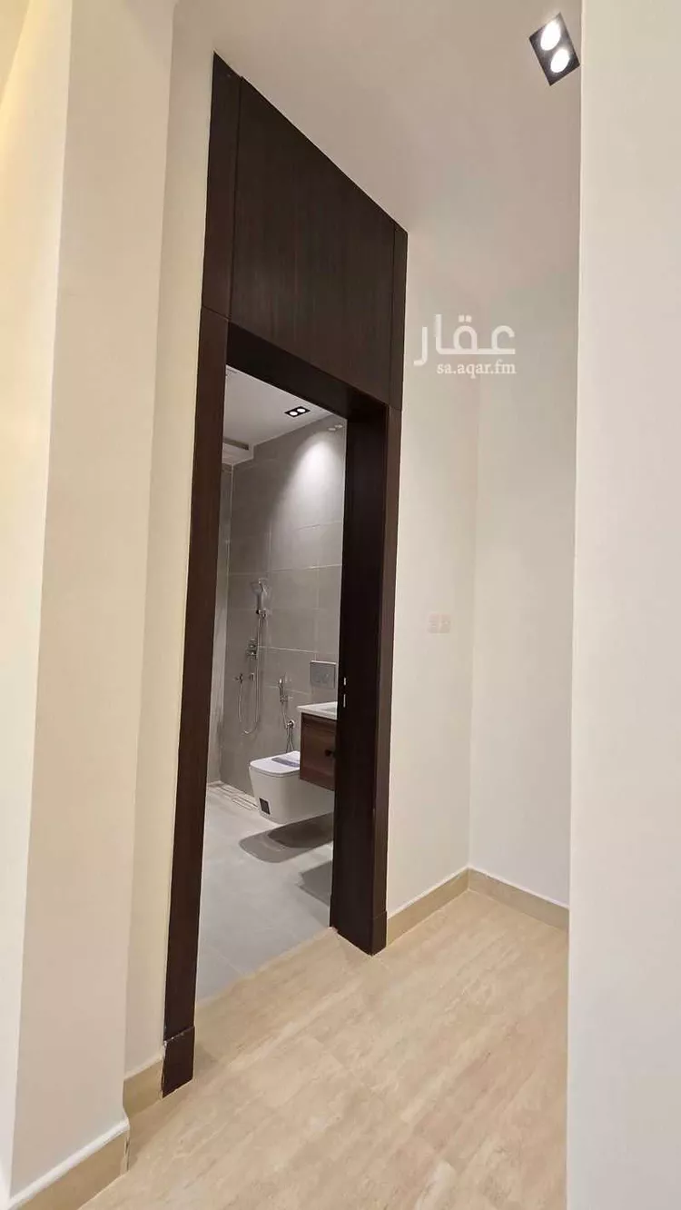 Floor for Sale in Riyadh Dirab 9