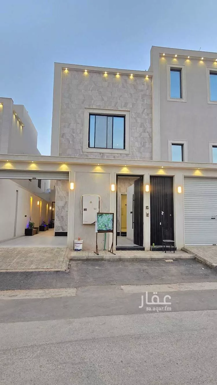 دور للبيع في شارع 16 عكاظ, حي عكاظ, مدينة الرياض, منطقة الرياض 1 صورة
