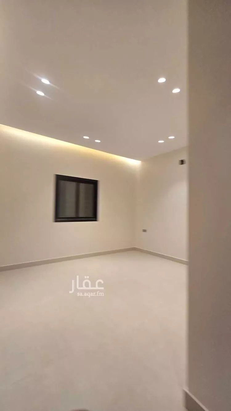 Floor for Sale in Riyadh Al Janadriyah 12