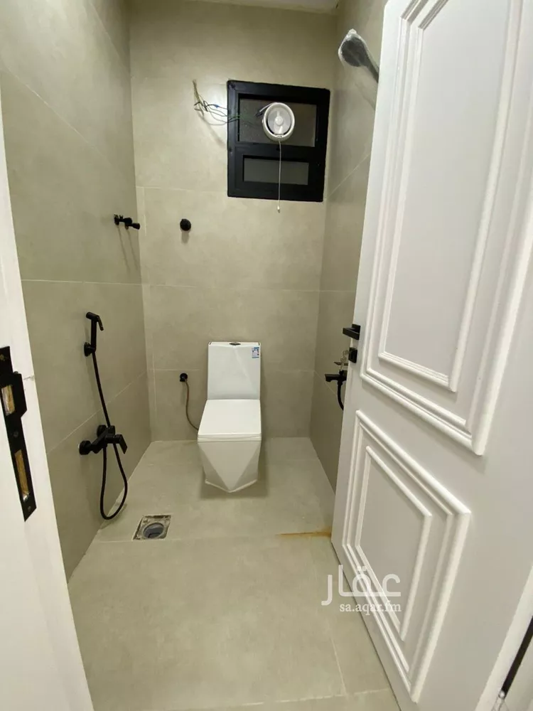 فيلا للبيع في شارع يحيى بن اكثم, حي طويق, مدينة الرياض, منطقة الرياض صورة 4