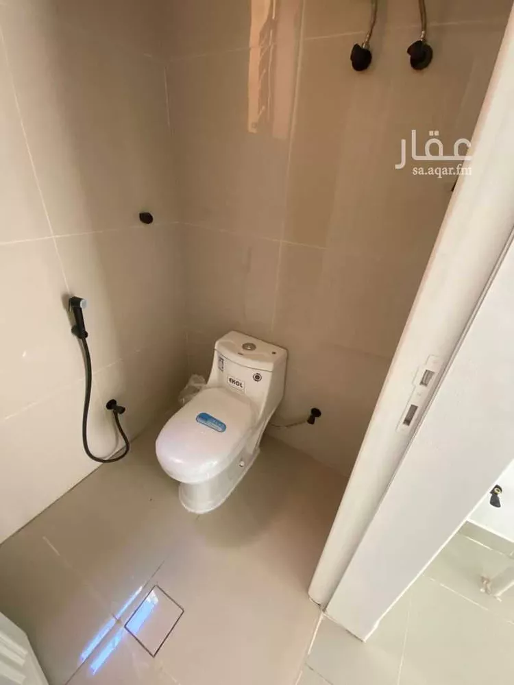 فيلا للإيجار في شارع الطيب اليوسف, حي طويق, مدينة الرياض, منطقة الرياض 11