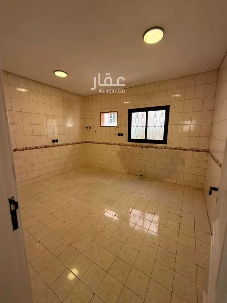 فيلا للبيع في شارع الثامرية, حي الدار البيضاء, مدينة الرياض, منطقة الرياض 16